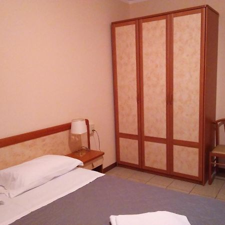 Hotel Rose&Crown Correggio Exterior foto