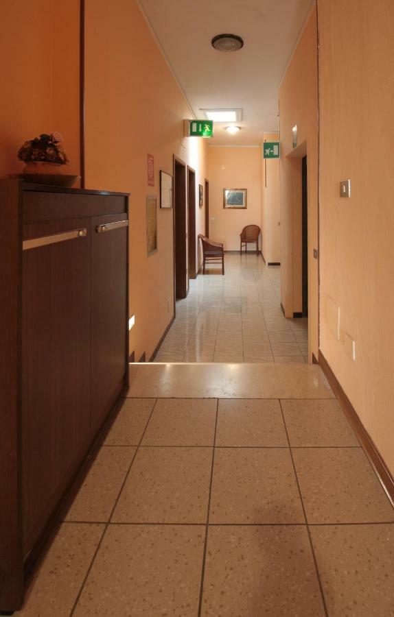 Hotel Rose&Crown Correggio Exterior foto